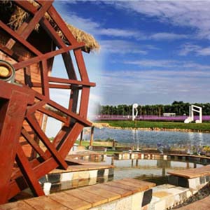 藍(lán)調(diào)溫泉莊園